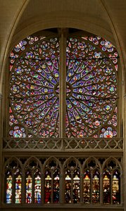 Nordrosevindue med hellige, martyrer, profeter, Kristi forfædre og apokalypsens ældste, 13.-14. århundrede af French School